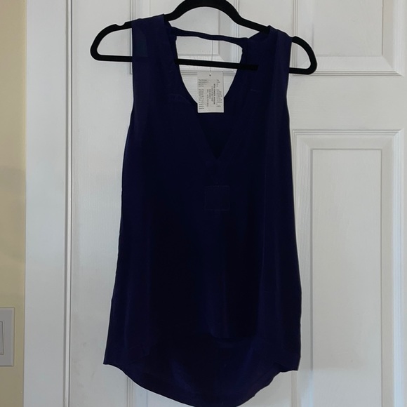 Chaser SILK basics v back tank navy blue - Picture 8 of 10